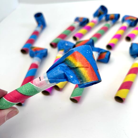 Vintage Care Bear Party Blowers Set of 12 80s Retro Party Decor - Picture 4 of 5